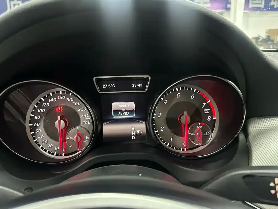 Mercedes Benz GLA
