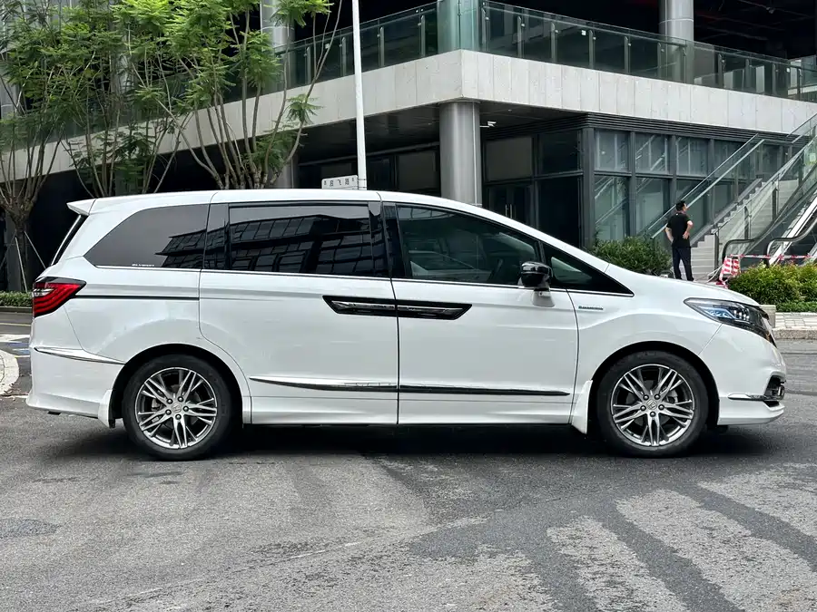 Honda Elysion