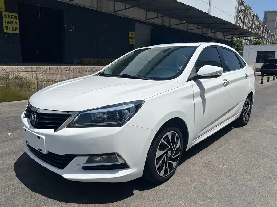 Changan Yuexiang V7