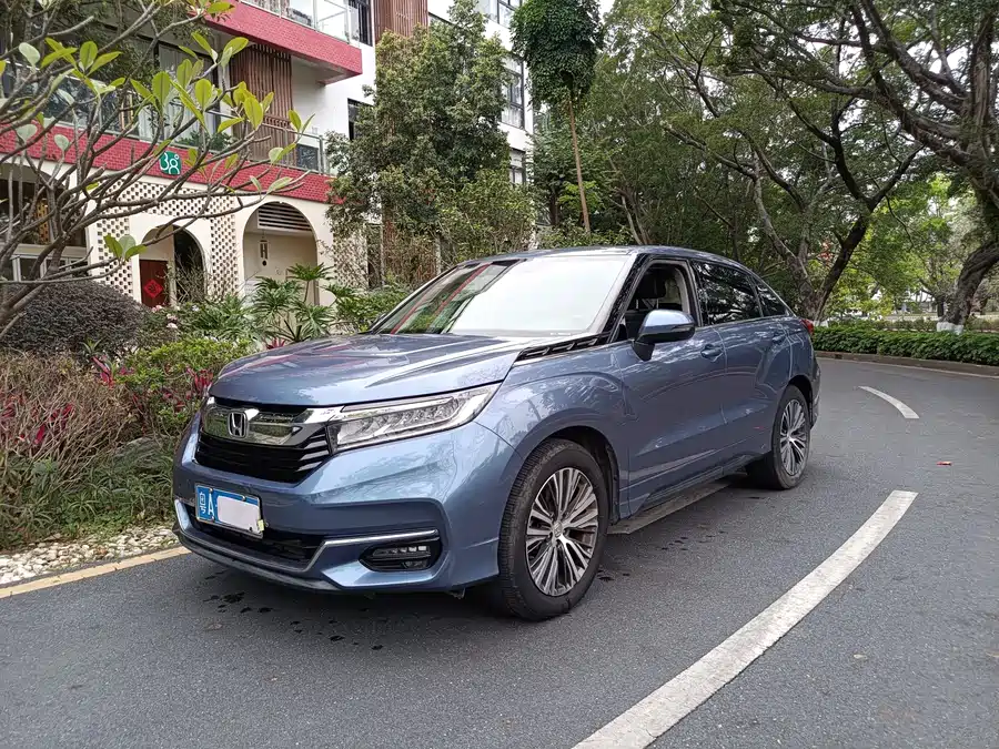 Honda Crown Road