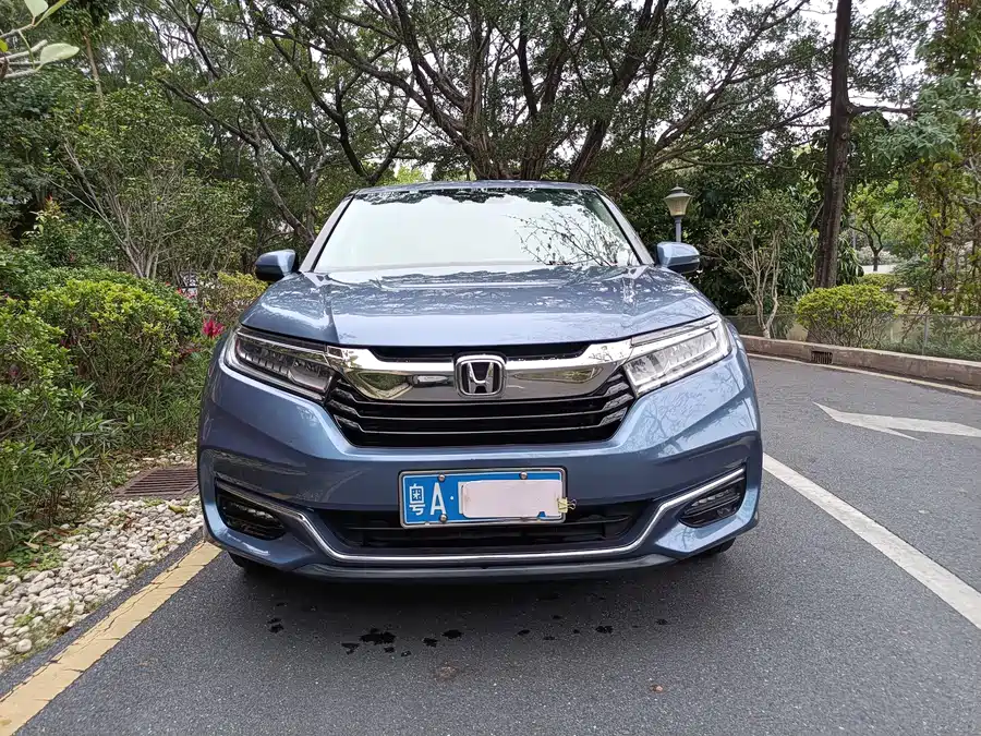 Honda Crown Road