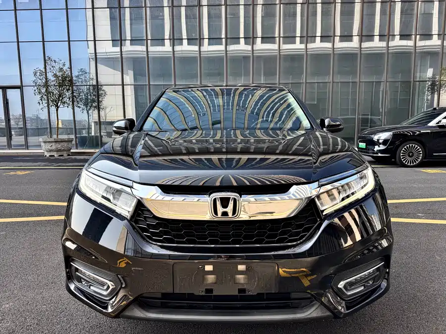 Honda Crown Road