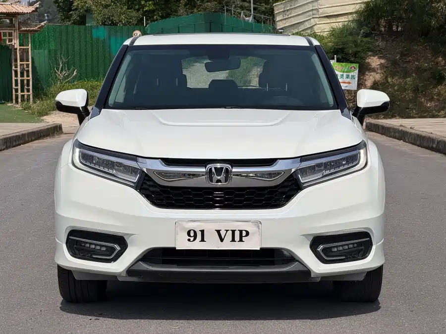 Honda Crown Road