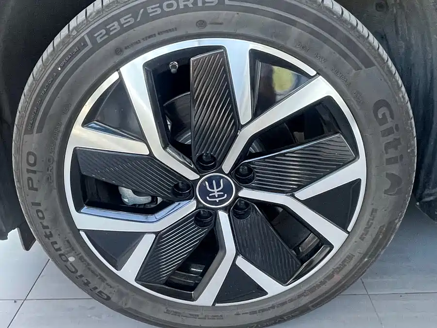 BYD Song L DM-i