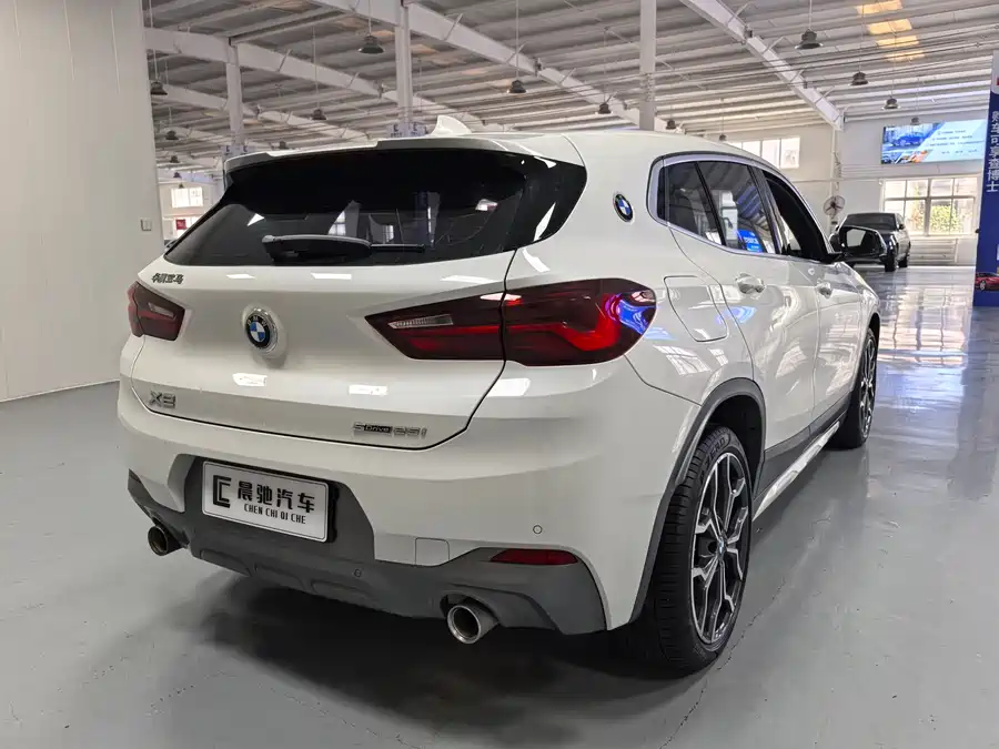 BMW X2