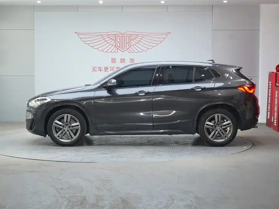 BMW X2