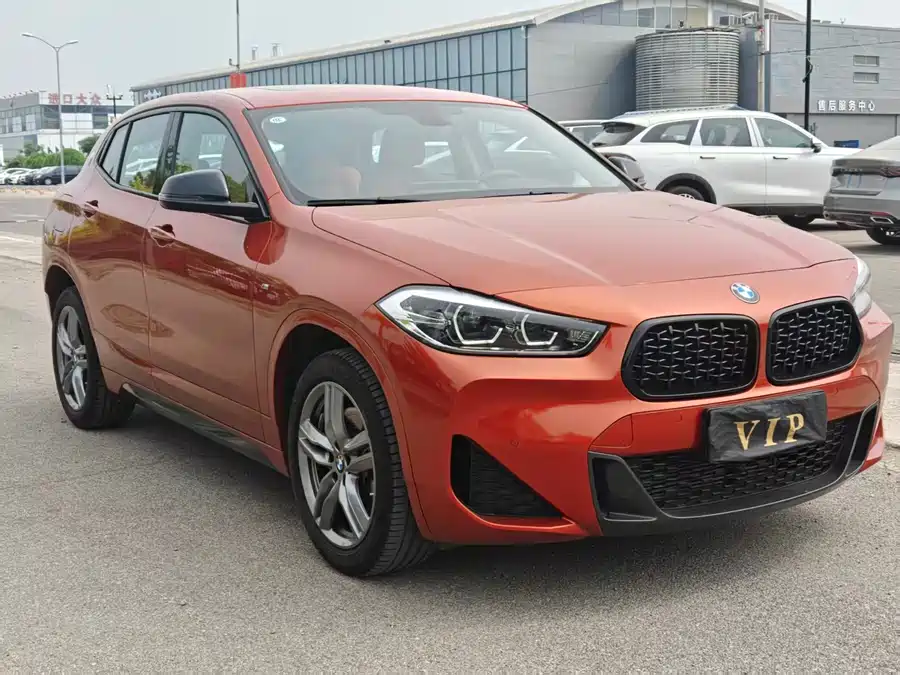 BMW X2