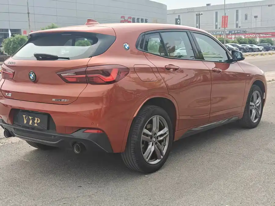BMW X2