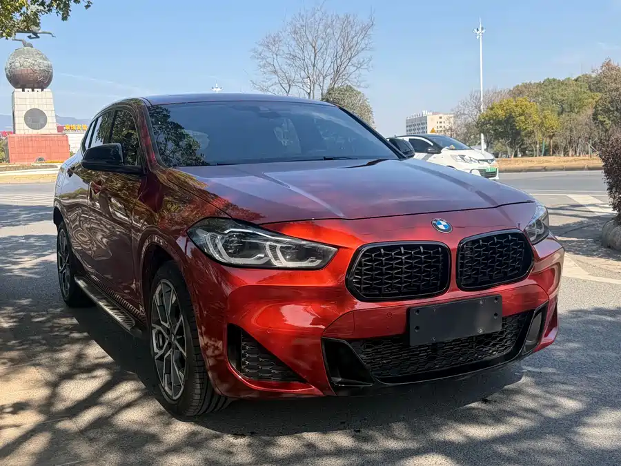 BMW X2