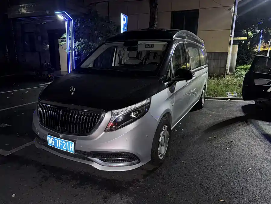 Mercedes Benz Vito