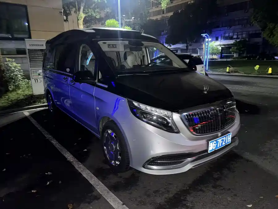 Mercedes Benz Vito