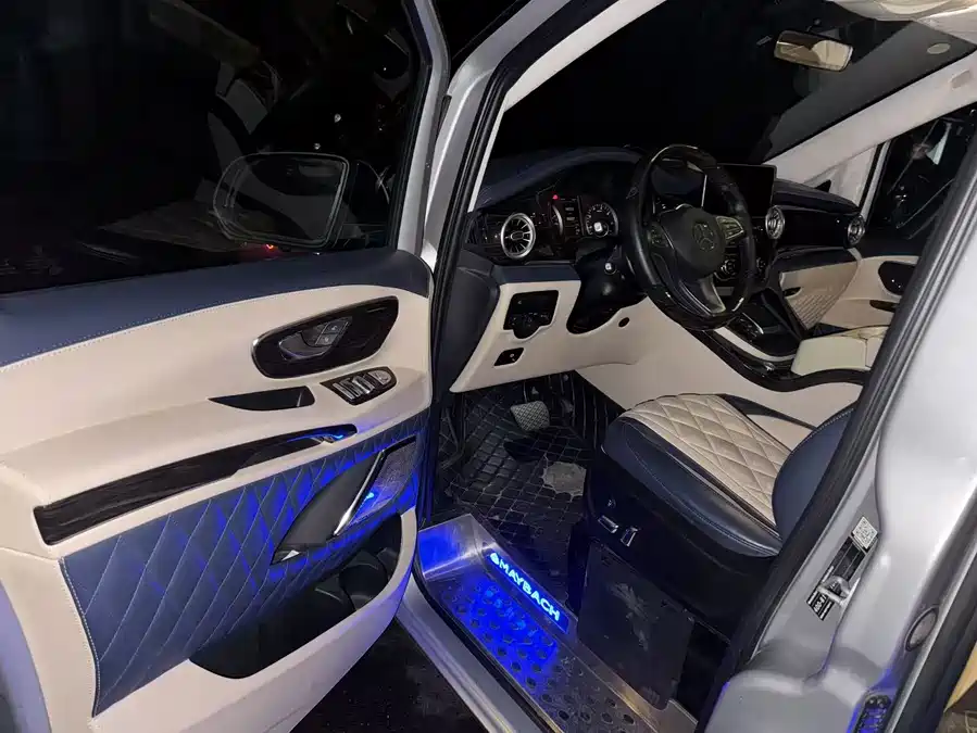 Mercedes Benz Vito