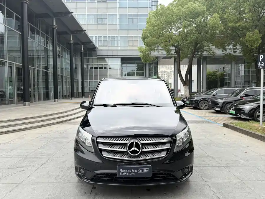 Mercedes Benz Vito