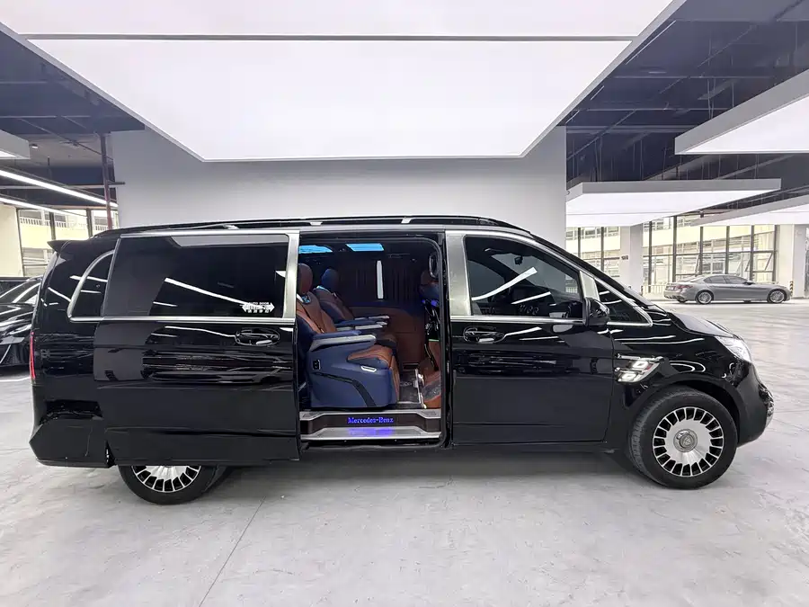 Mercedes Benz Vito