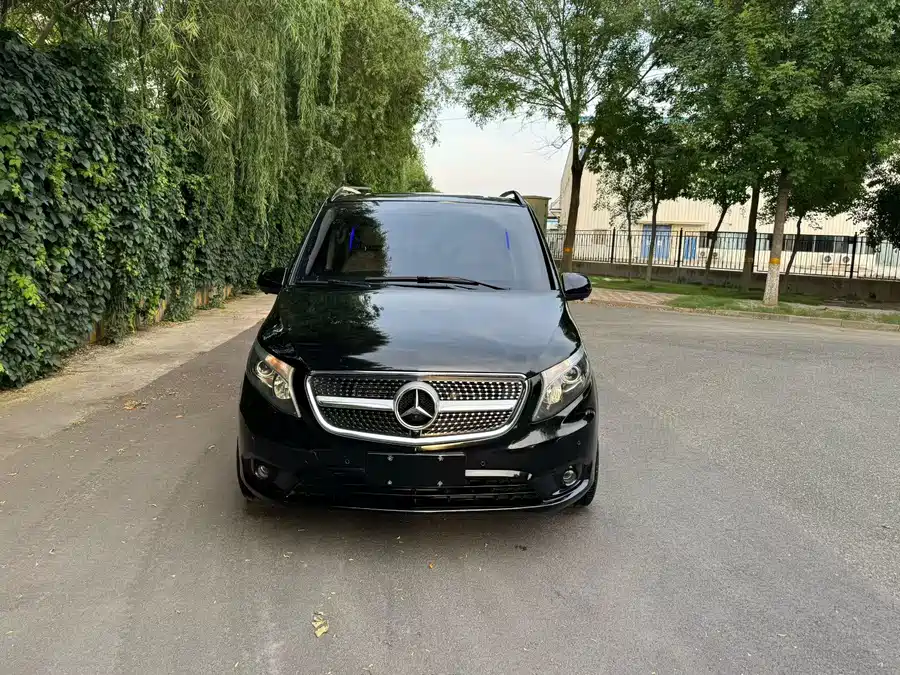 Mercedes Benz Vito