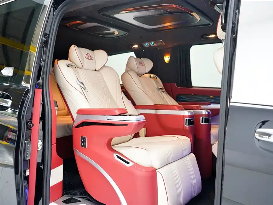 Mercedes Benz Vito
