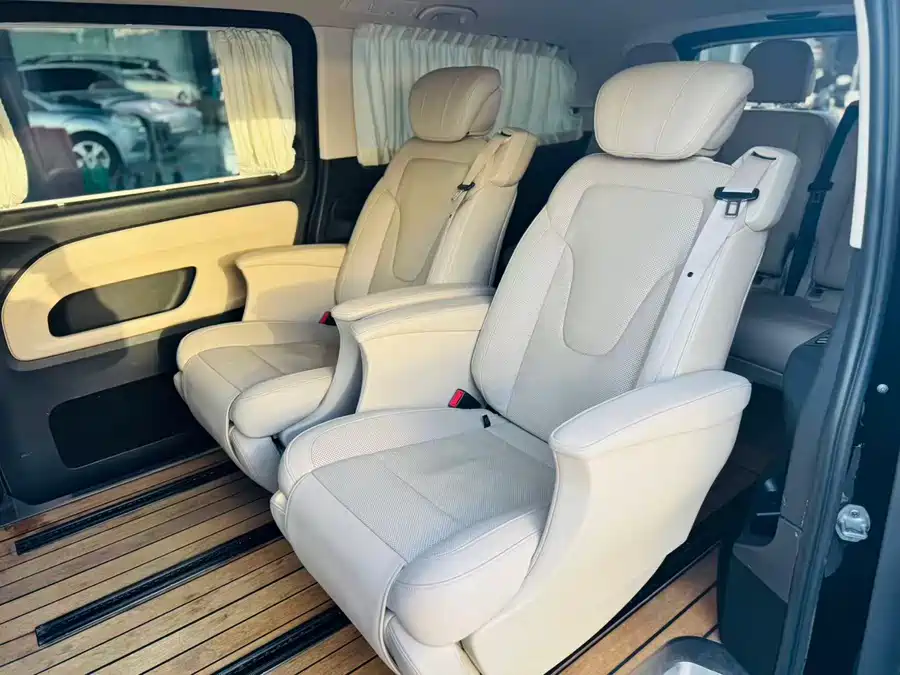 Mercedes Benz Vito
