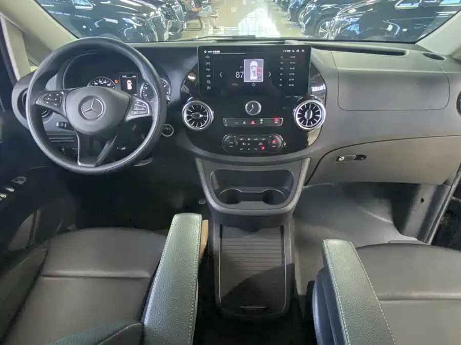 Mercedes Benz Vito