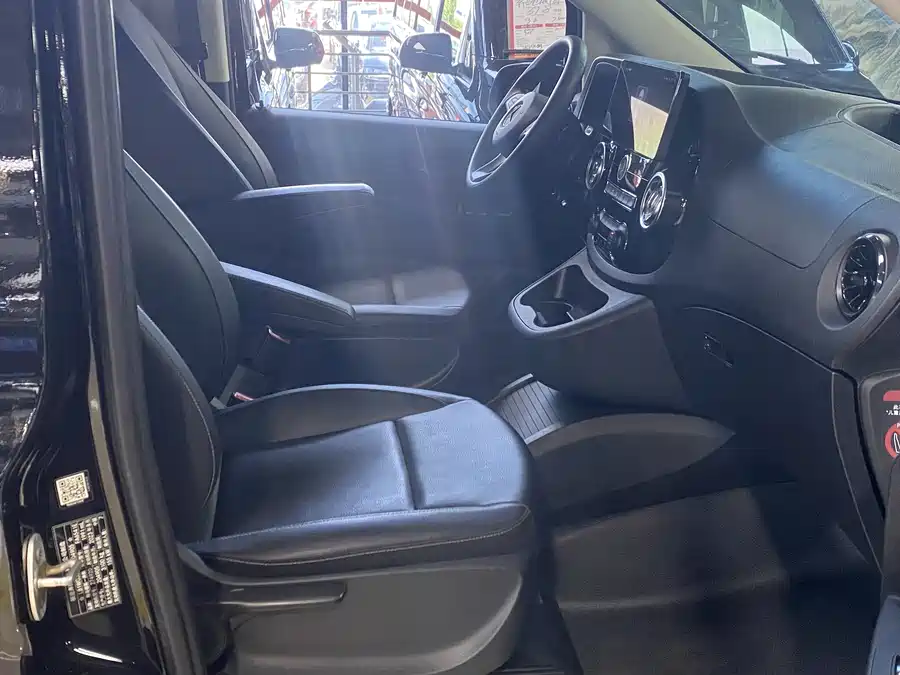 Mercedes Benz Vito