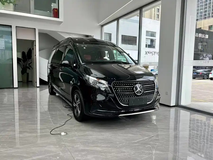 Mercedes Benz Vito