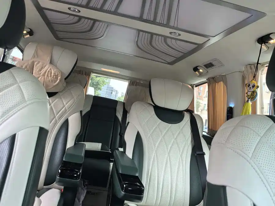 Mercedes Benz Vito
