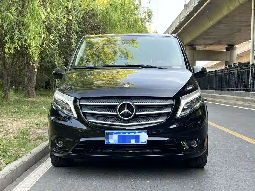 Mercedes Benz Vito