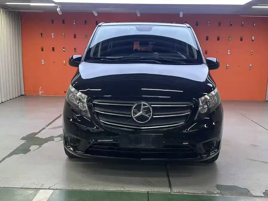 Mercedes Benz Vito