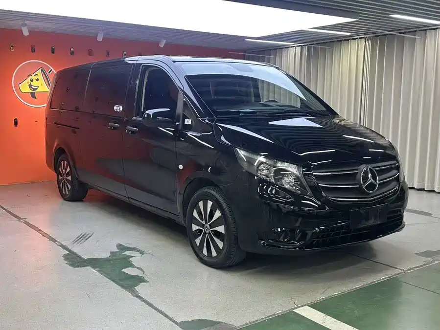 Mercedes Benz Vito