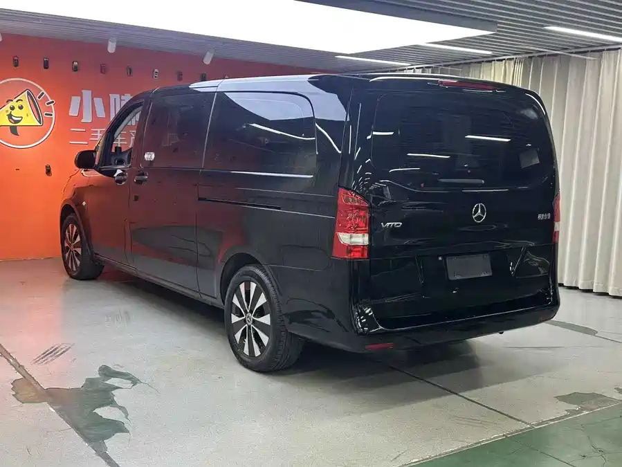 Mercedes Benz Vito