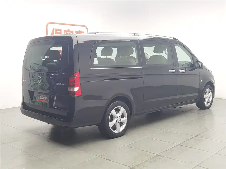 Mercedes Benz Vito