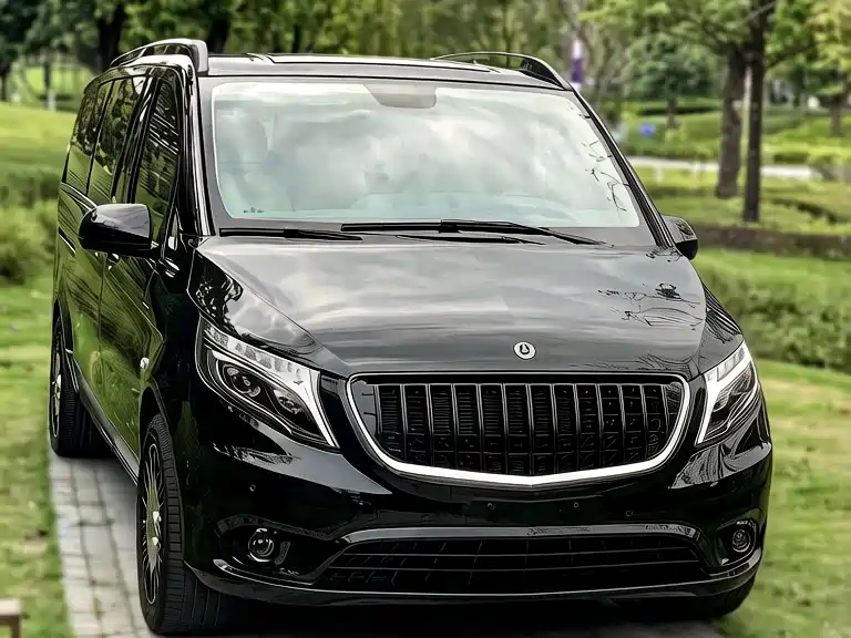 Mercedes Benz Vito