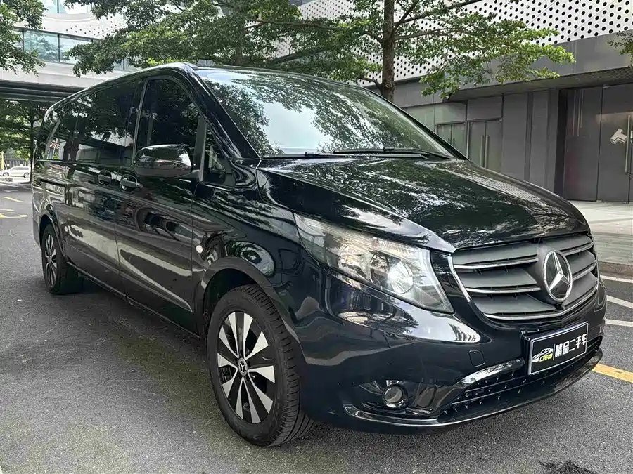 Mercedes Benz Vito