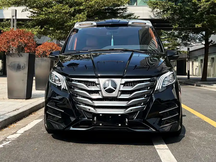 Mercedes Benz Vito
