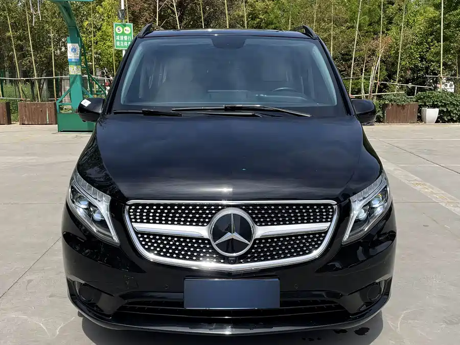 Mercedes Benz Vito