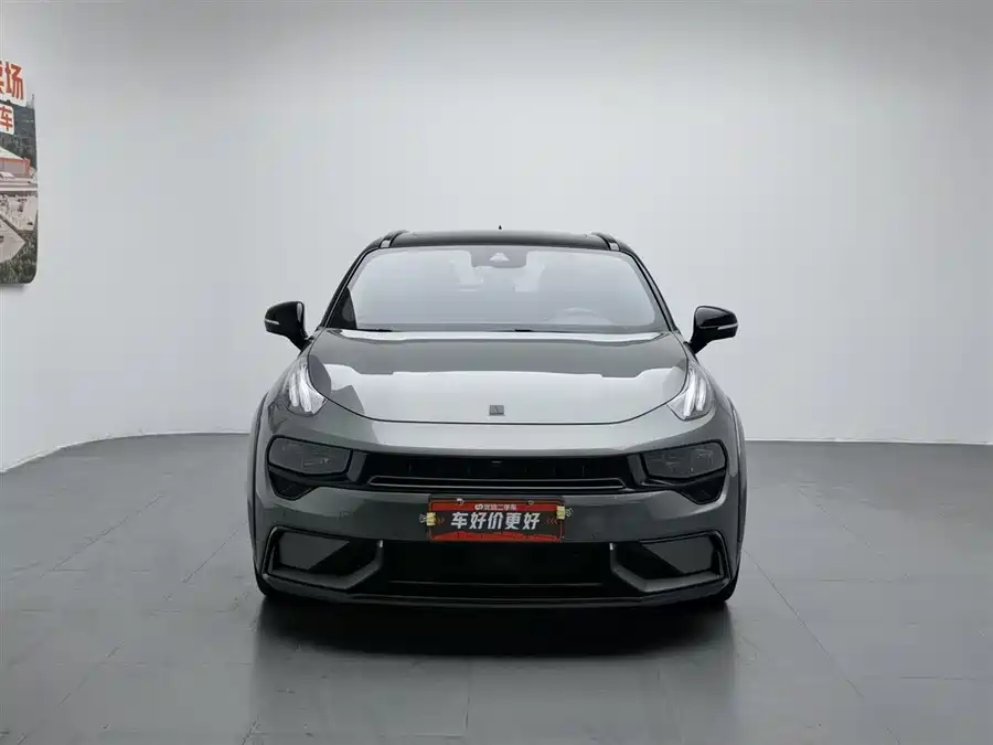 Lynk & Co 02 Hatchback