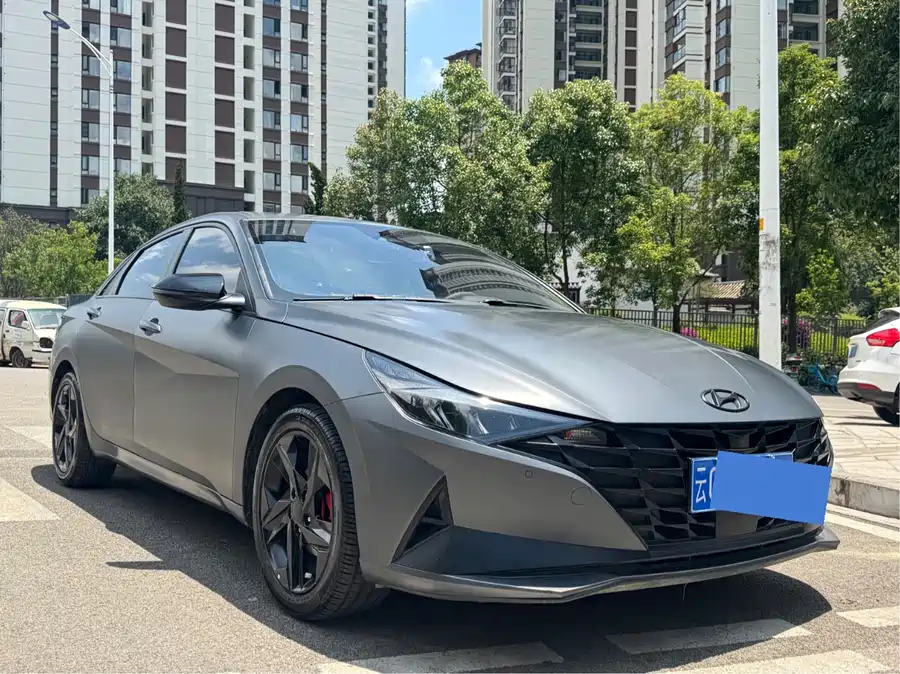 Hyundai Elantra