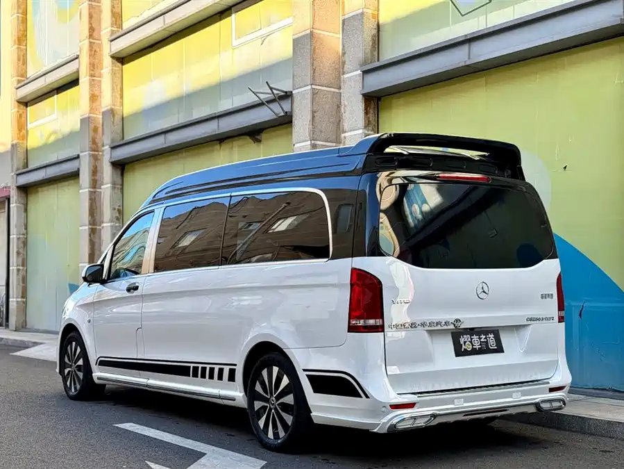 Mercedes Benz Vito