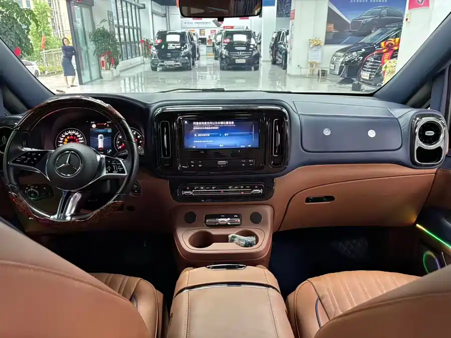 Mercedes Benz Vito