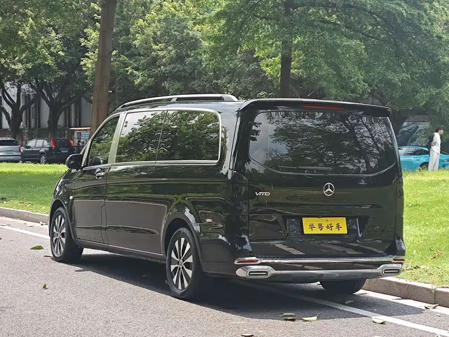 Mercedes Benz Vito