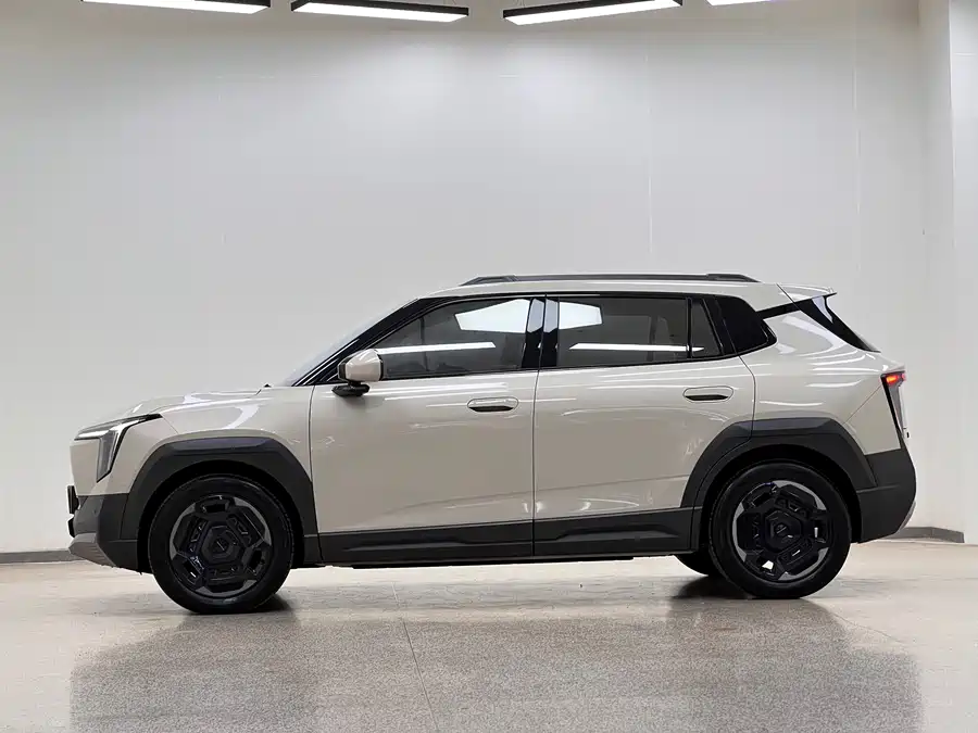Dongfeng Nano 06
