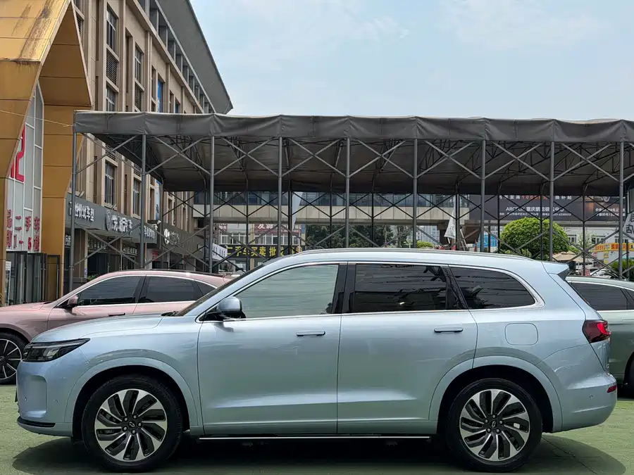 AITO Wenjie M7