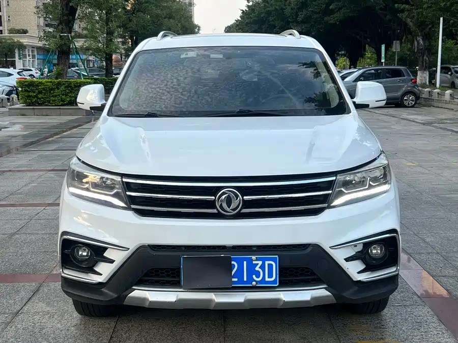 Dongfeng Jingyi X5