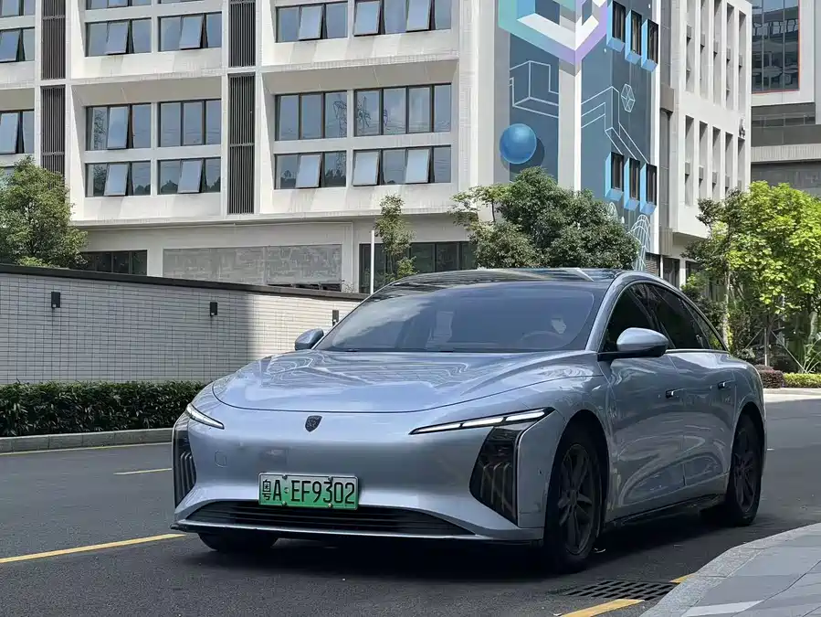 Dongfeng Xinghai S7