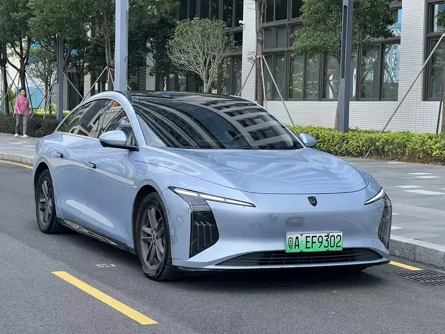 Dongfeng Xinghai S7