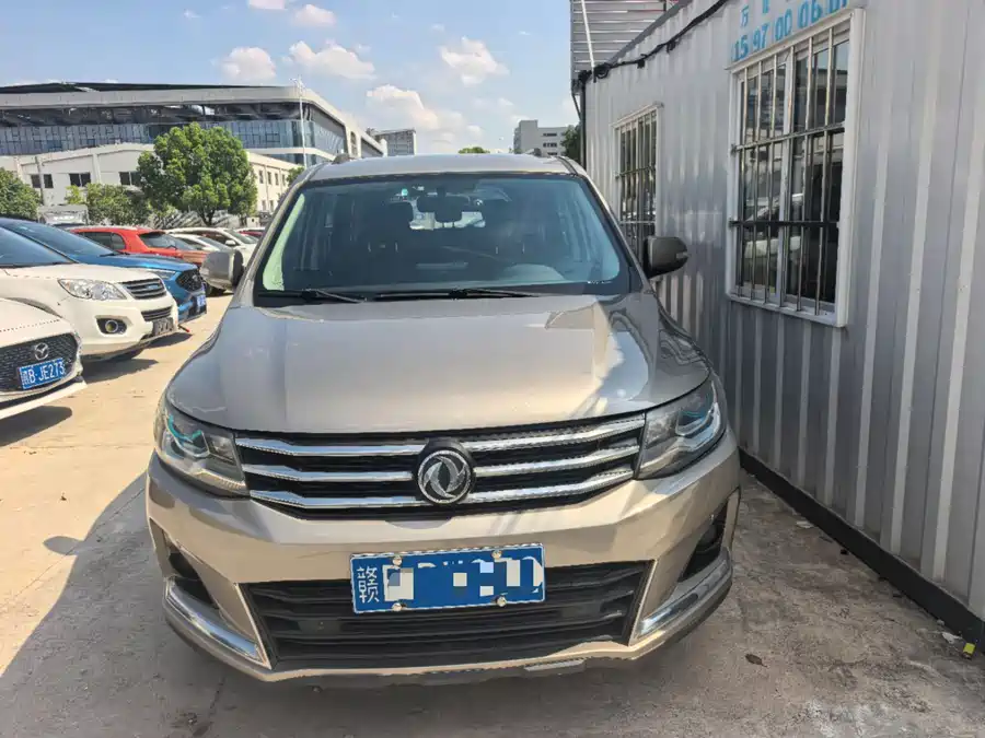 Dongfeng Fengxing SX6