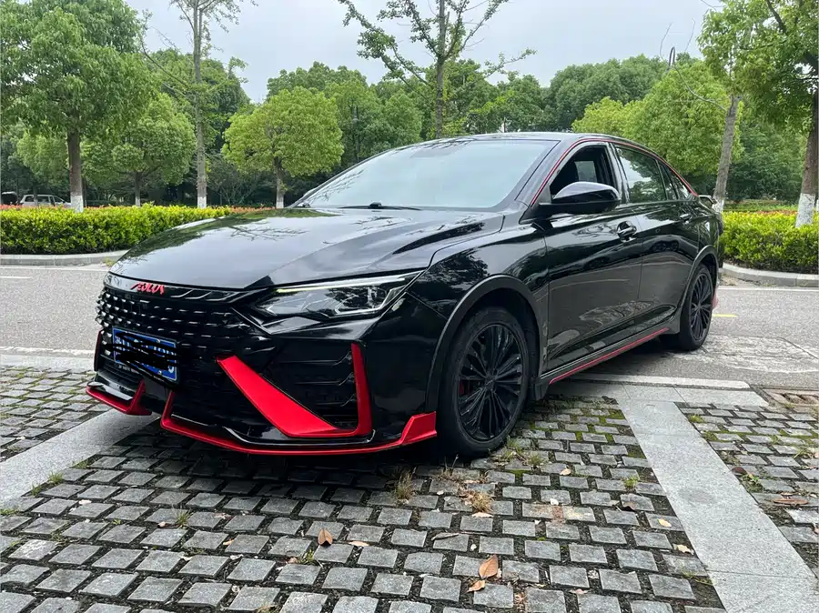 Dongfeng Yixuan MAX