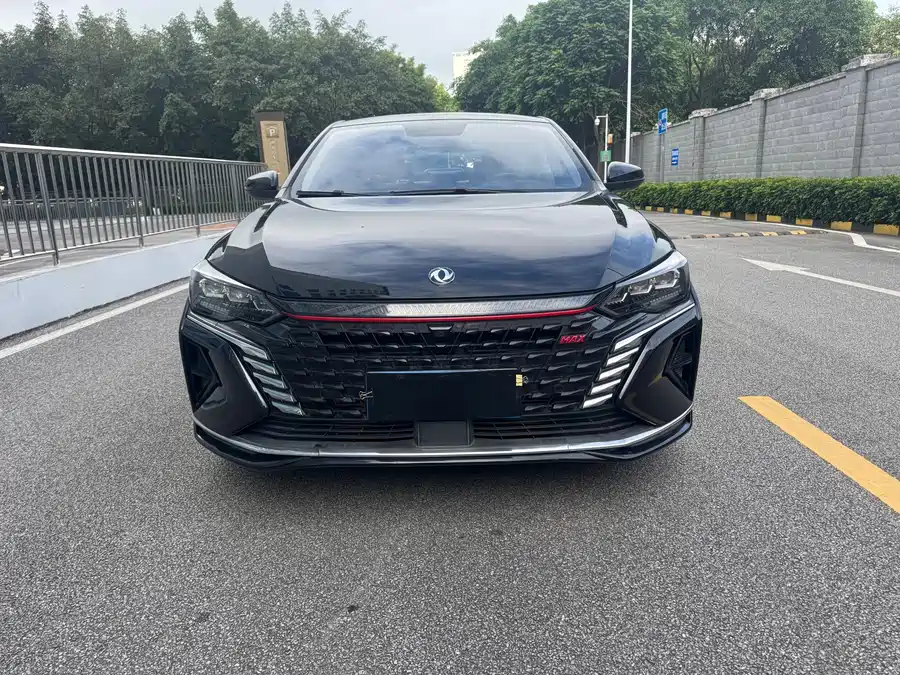 Dongfeng Yixuan MAX