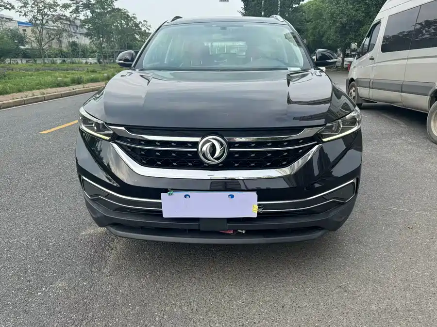 Dongfeng AX7