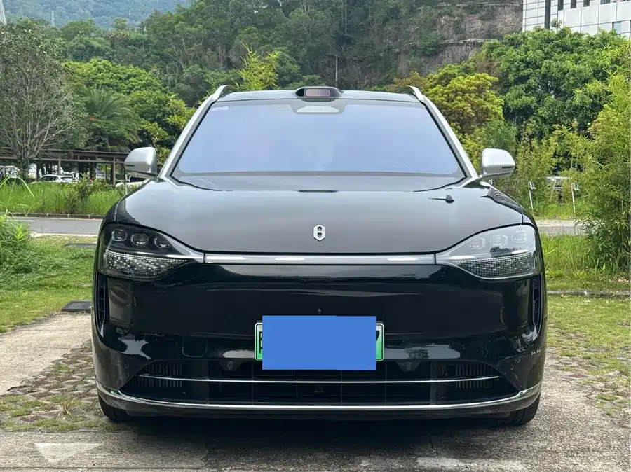 AITO Wenjie M9