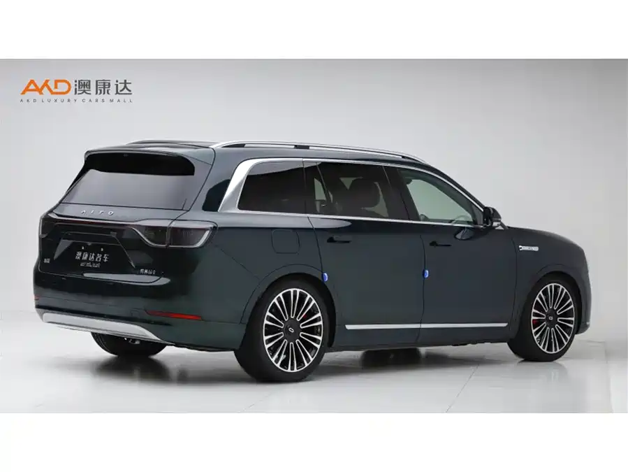 AITO Wenjie M9